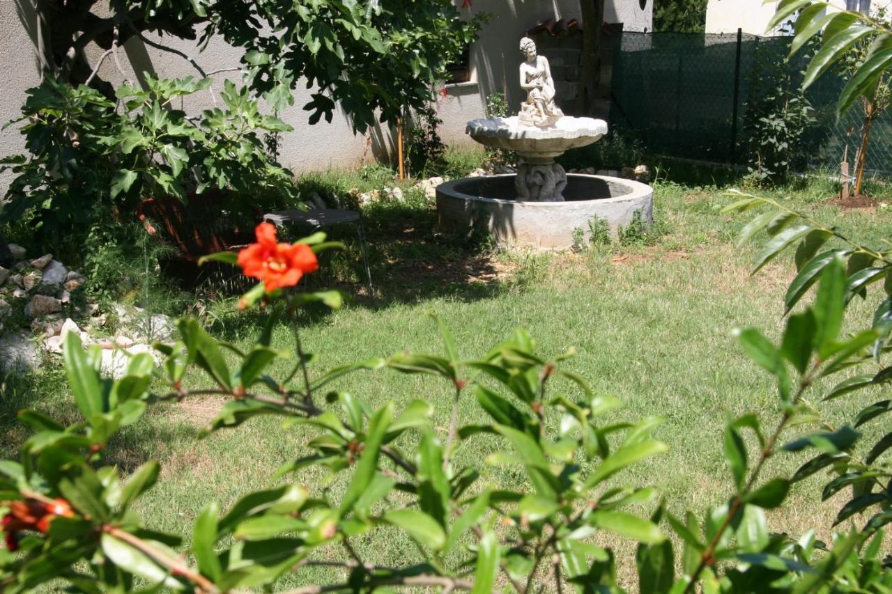 Apartments Sena 普拉 外观 照片